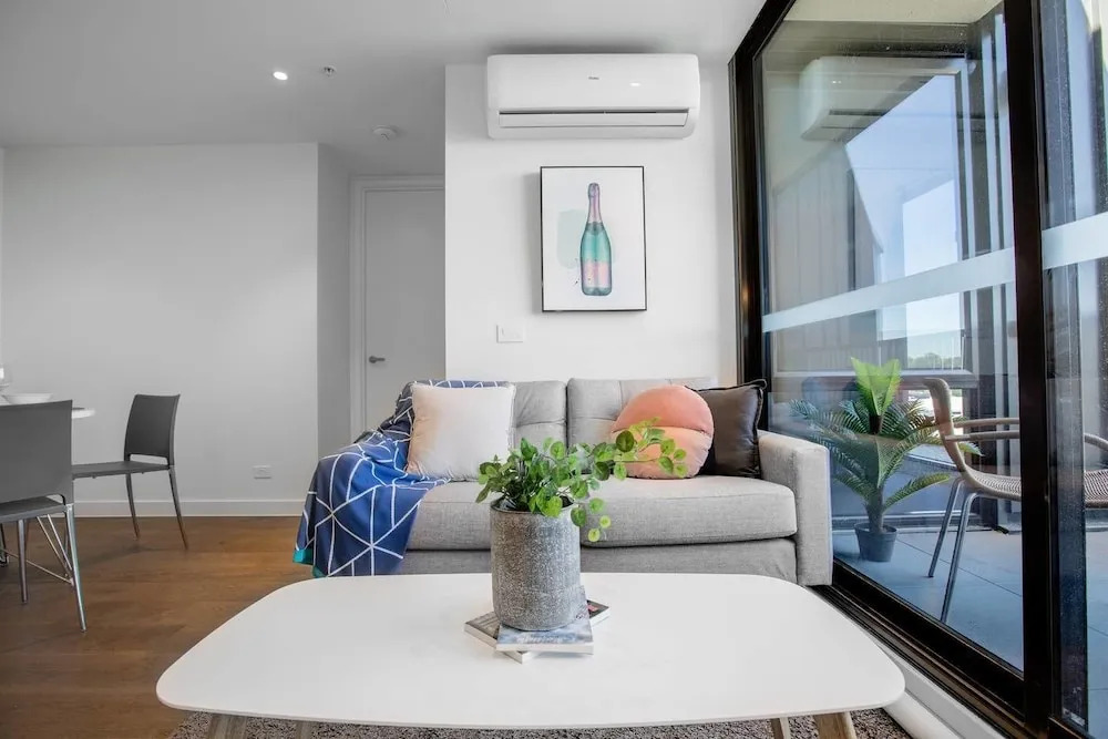 Wow Apartment In Boxhill Central Near Hospital