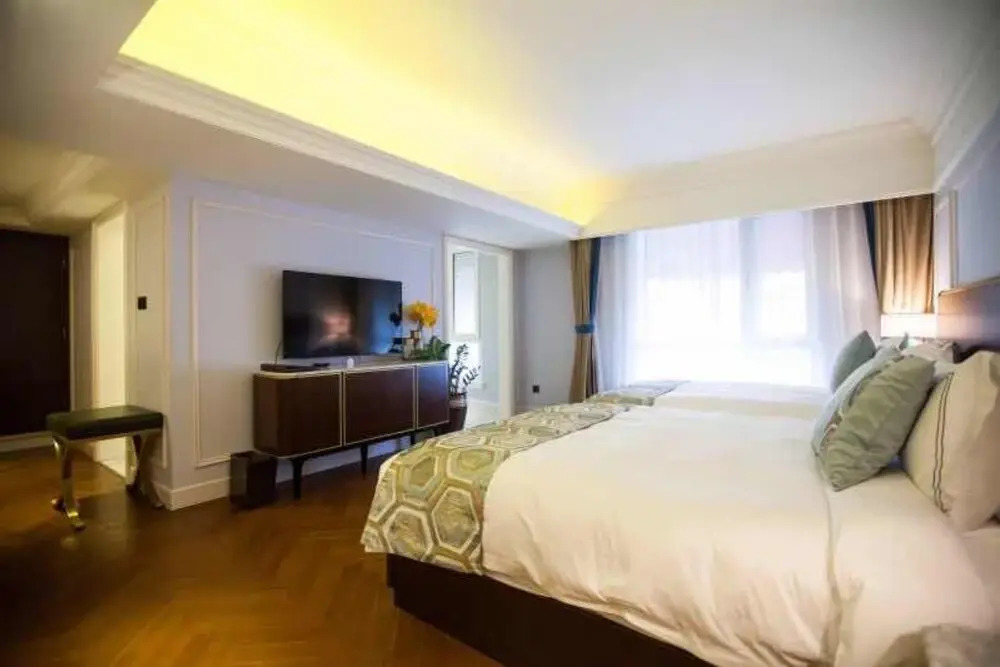 Seine House