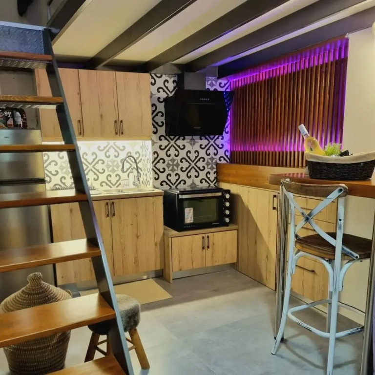 Luxury City Center Loft 2022