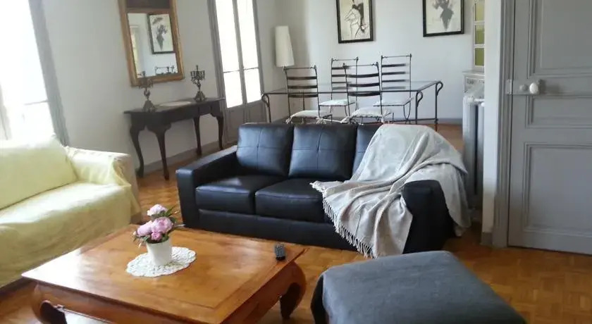 Gambetta, Comfort and Space in City Center