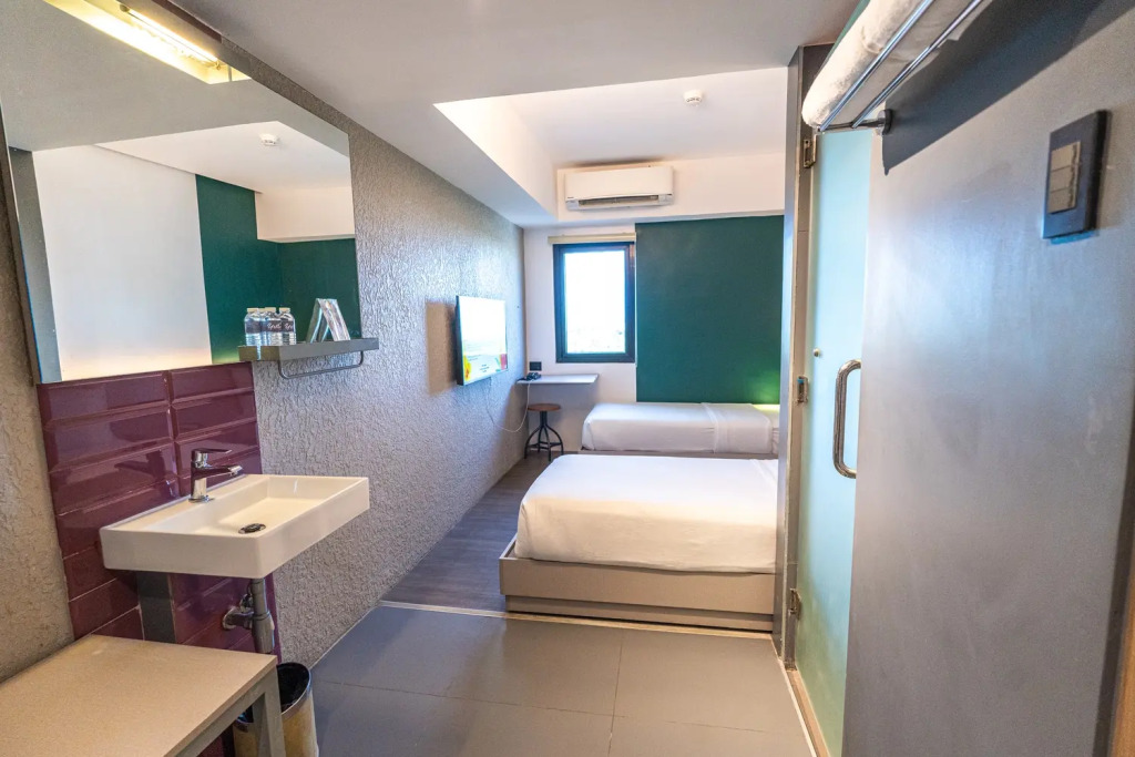 Yello! Hotel