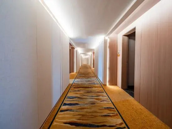Lido Boutique Hotel (Yancheng Station Baolong Plaza Branch)
