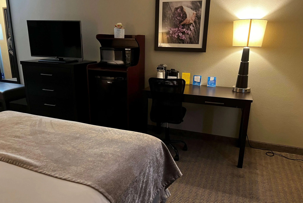 Baymont by Wyndham College Station