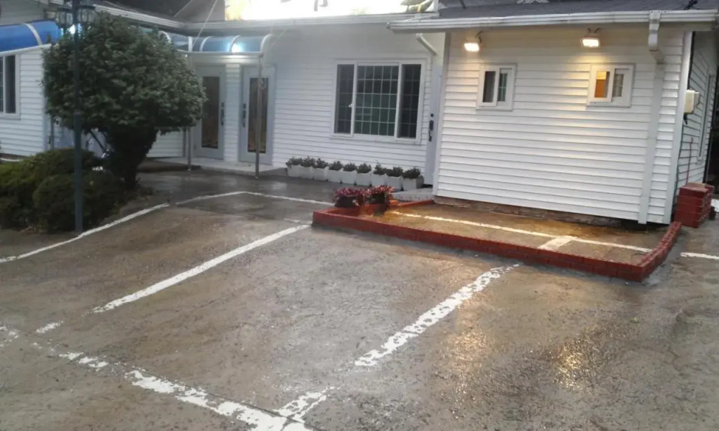 Geoje Ton Ton Guesthouse