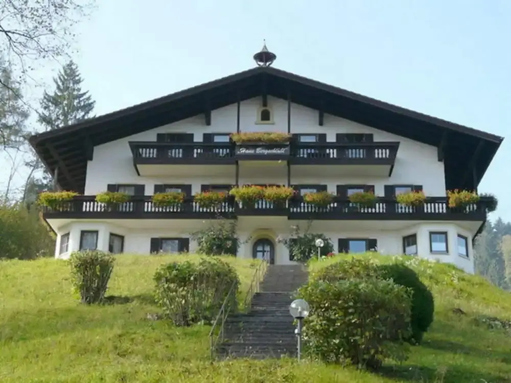 Holiday Apartment No. 5 Bergschlossl