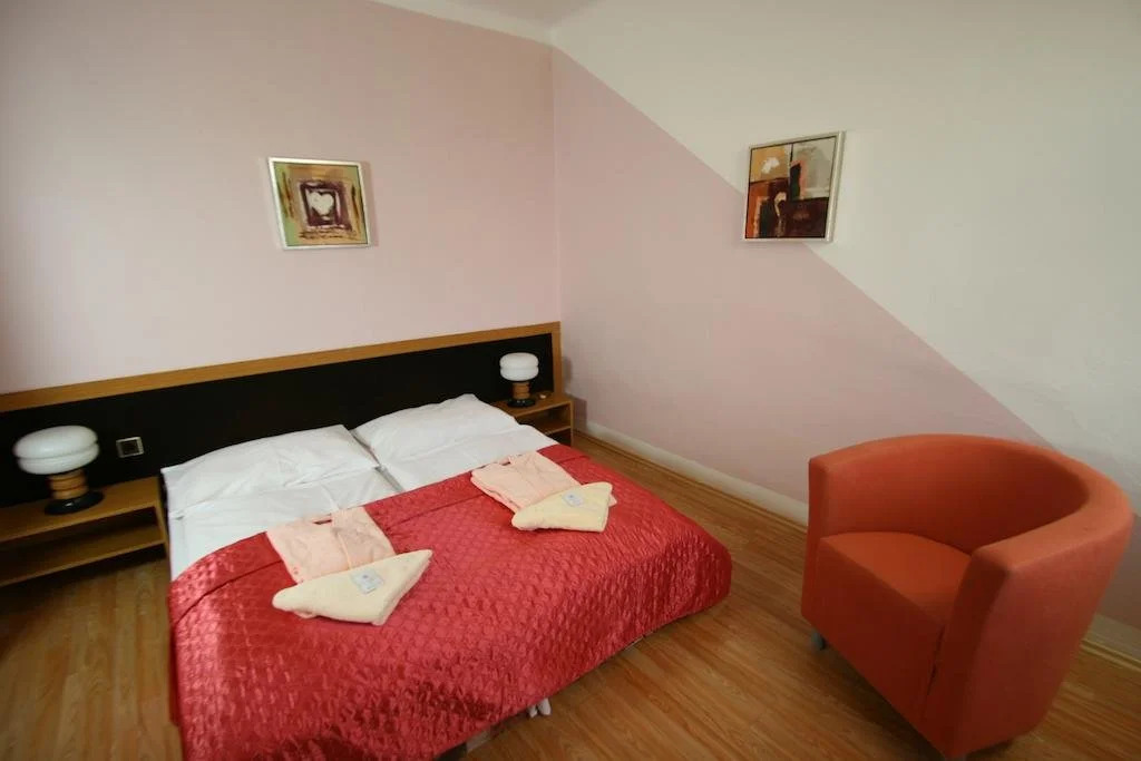 Hotel Hrazany
