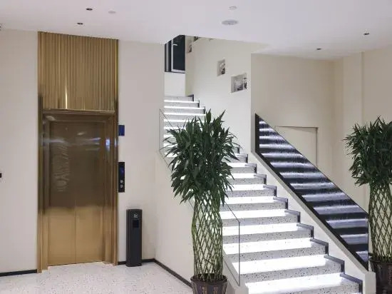 Chifeng Mobei Hotel (Yongye Square Branch)