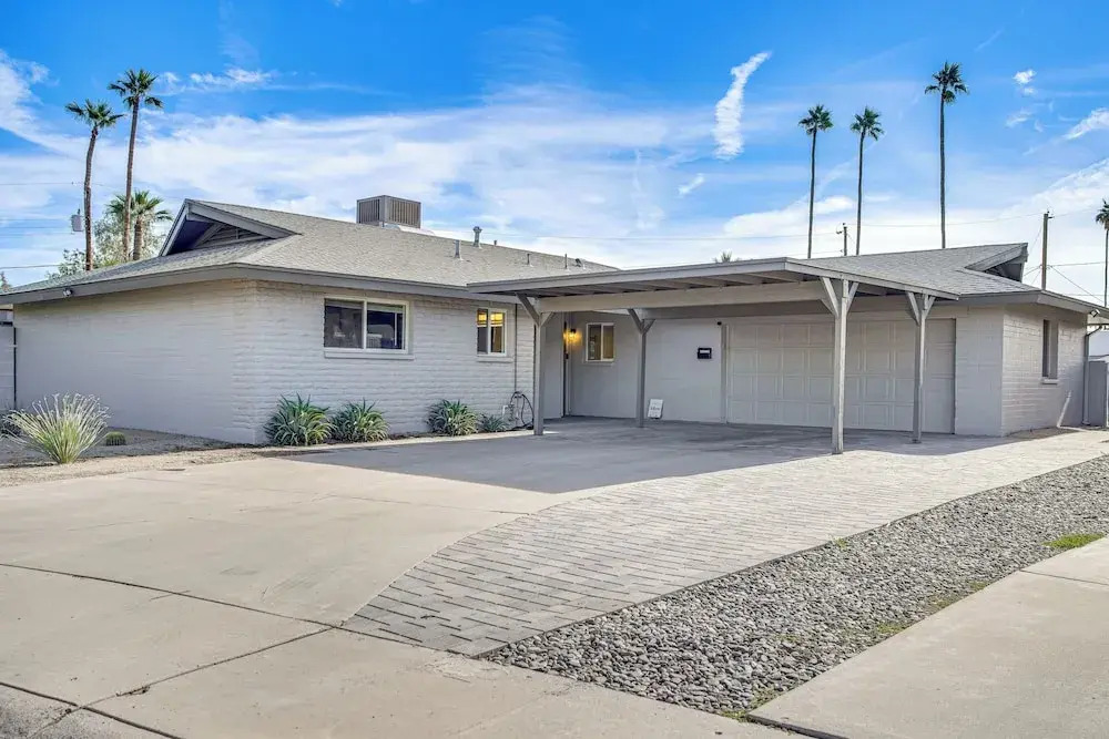 2 Mi to Asu: Spacious Family Home w/ Patio
