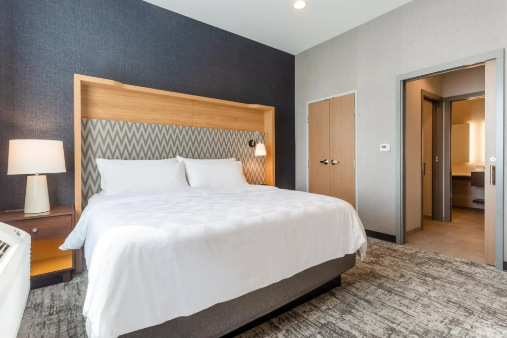 Holiday Inn & Suites Cedar Falls-Waterloo Event Ctr by IHG