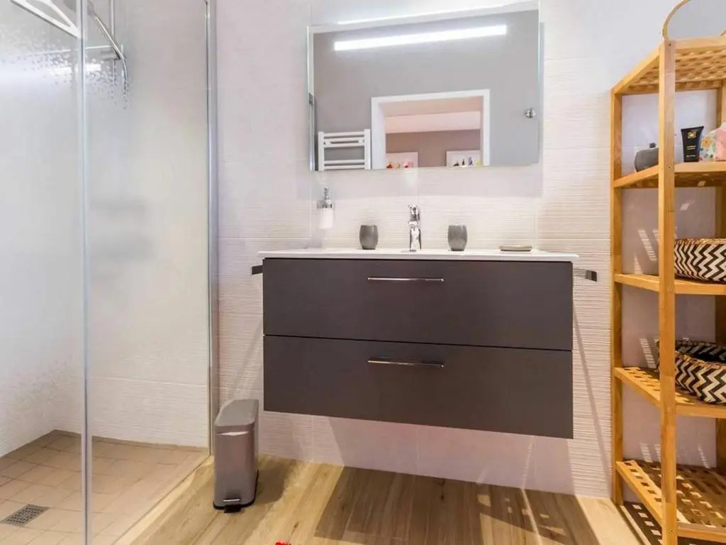 Gîte rénové avec terrasse et jardin à Clisson, proche gare, commerces, restaurants et vignoble nantais - FR-1-306-900
