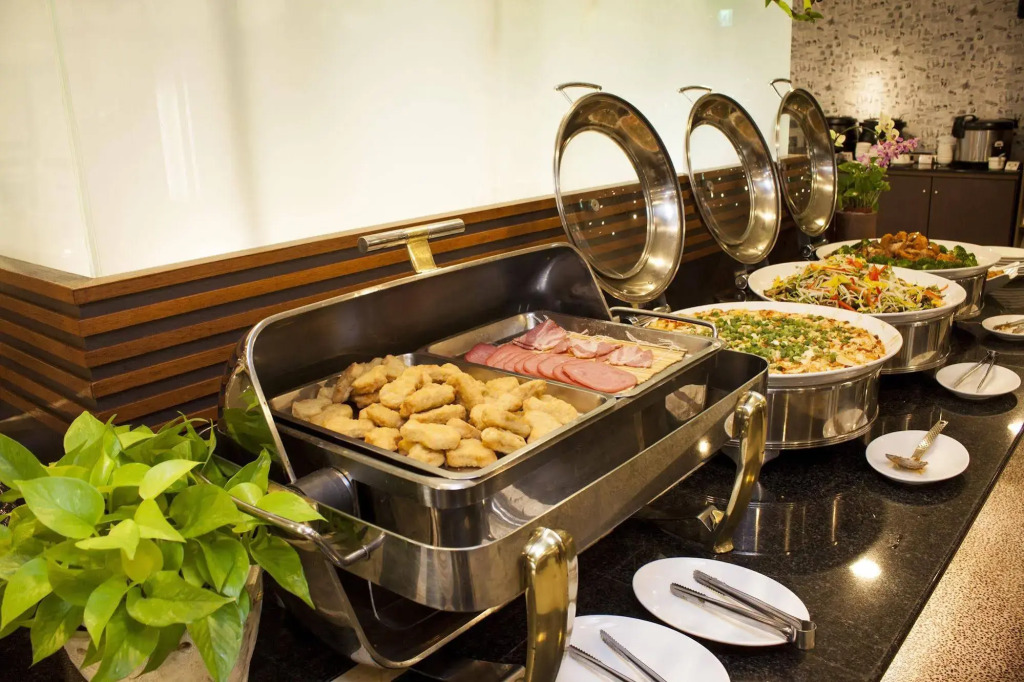 Cambridge Tainan Hotel