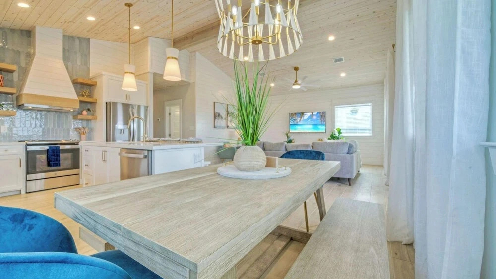 Sleeps 36! 3 Homes Side-by-side w/ Private Pools, Patio Lounge, 5 Mins to Beach