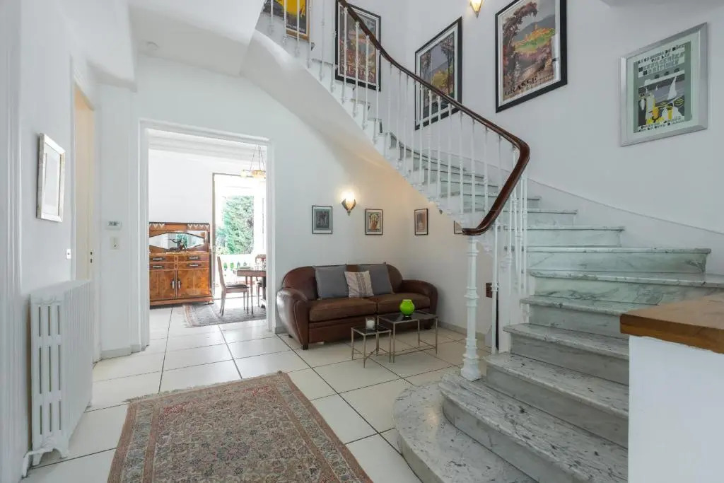 Stylish Art Deco villa near the sea 4 Bdrs Pool and garage