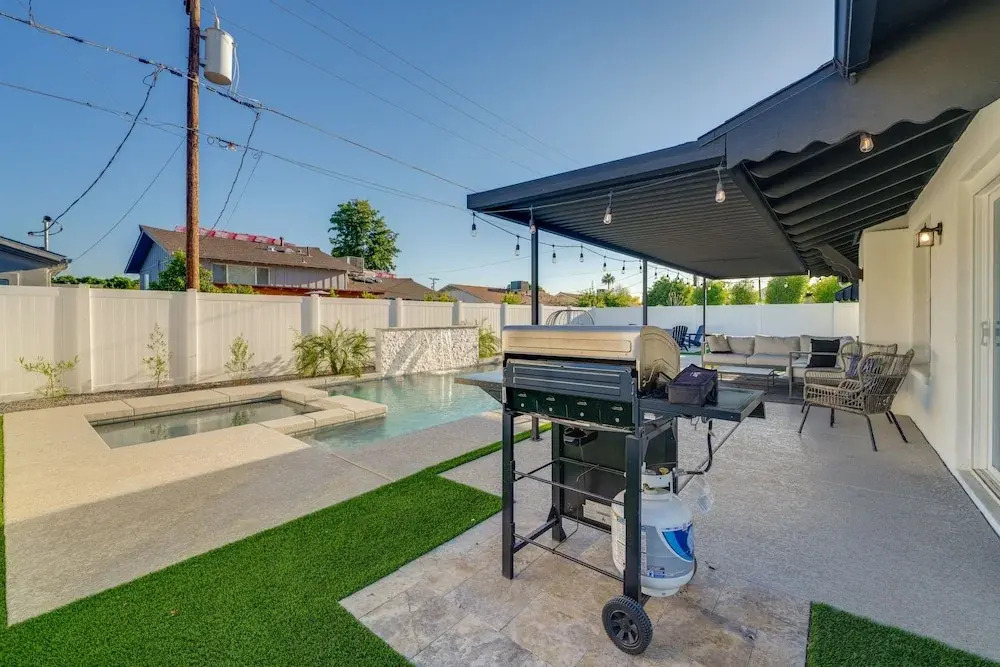 Fire Pit, Private Pool & Spa: Home in Scottsdale!