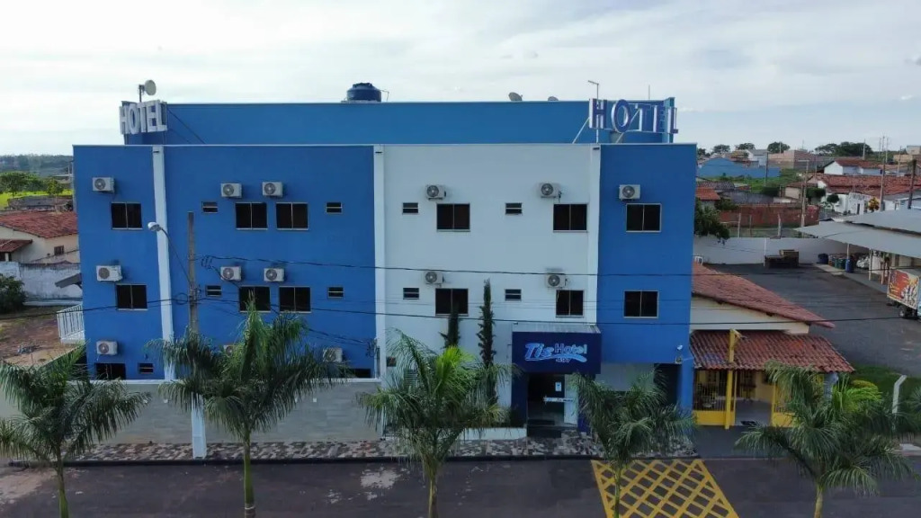 Tis Hotel 497