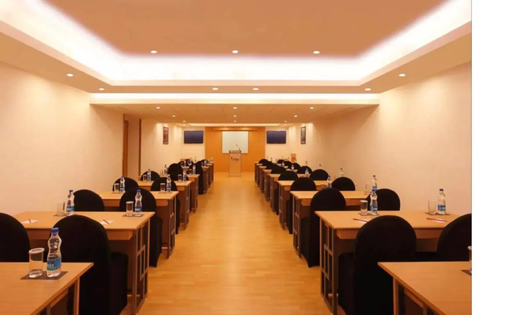 Lemon Tree Hotel, Delhi Airport