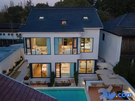 Hidden World · Homecoming Design Guesthouse