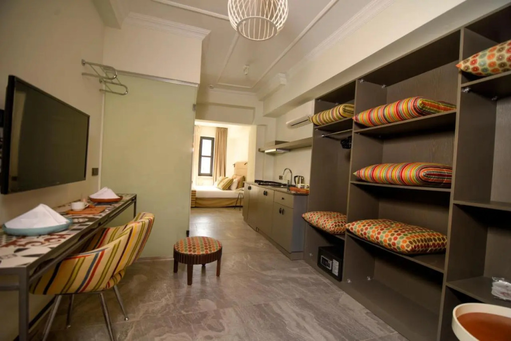 Lovely Garden Flat with Patio near Hadrian's Gate