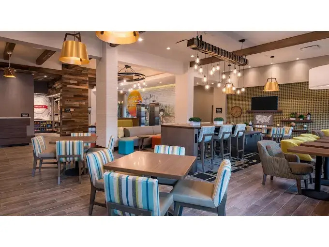 Hampton Inn Riverside Downtown Convention Center