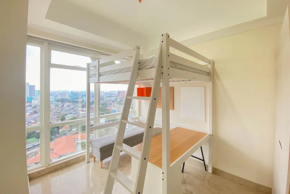Spacious And Comfort Living 2Br At Menteng Park Apartment