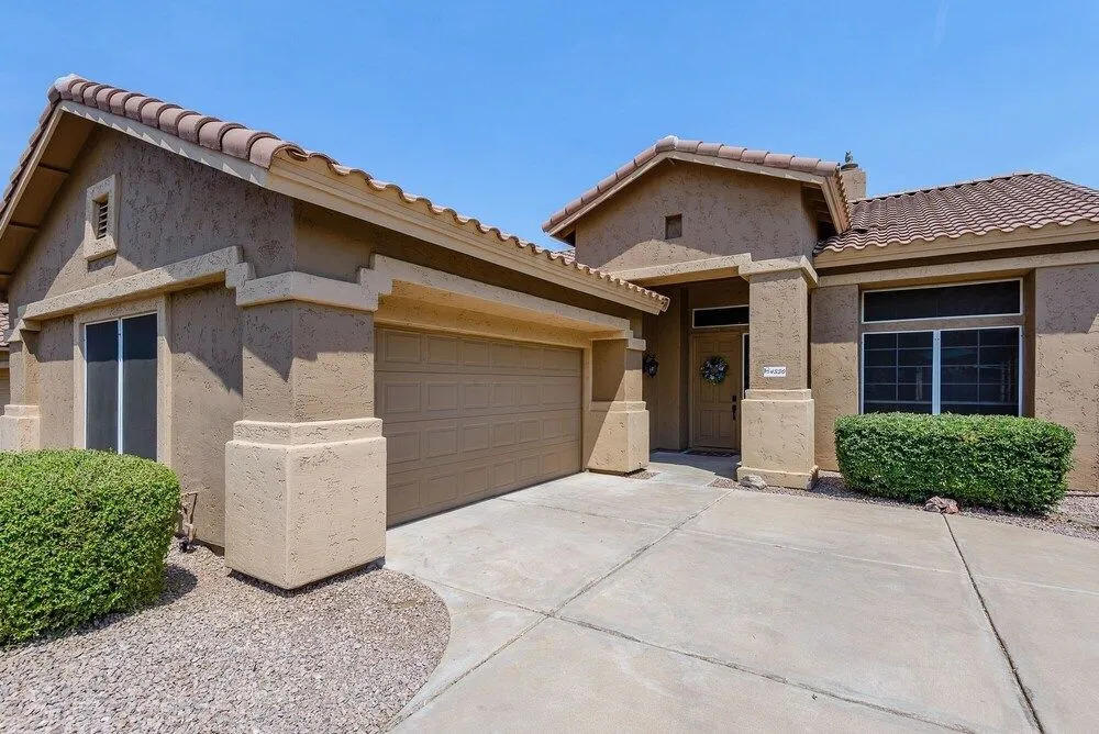 Casa Caliente 3 Bedroom Home by Redawning