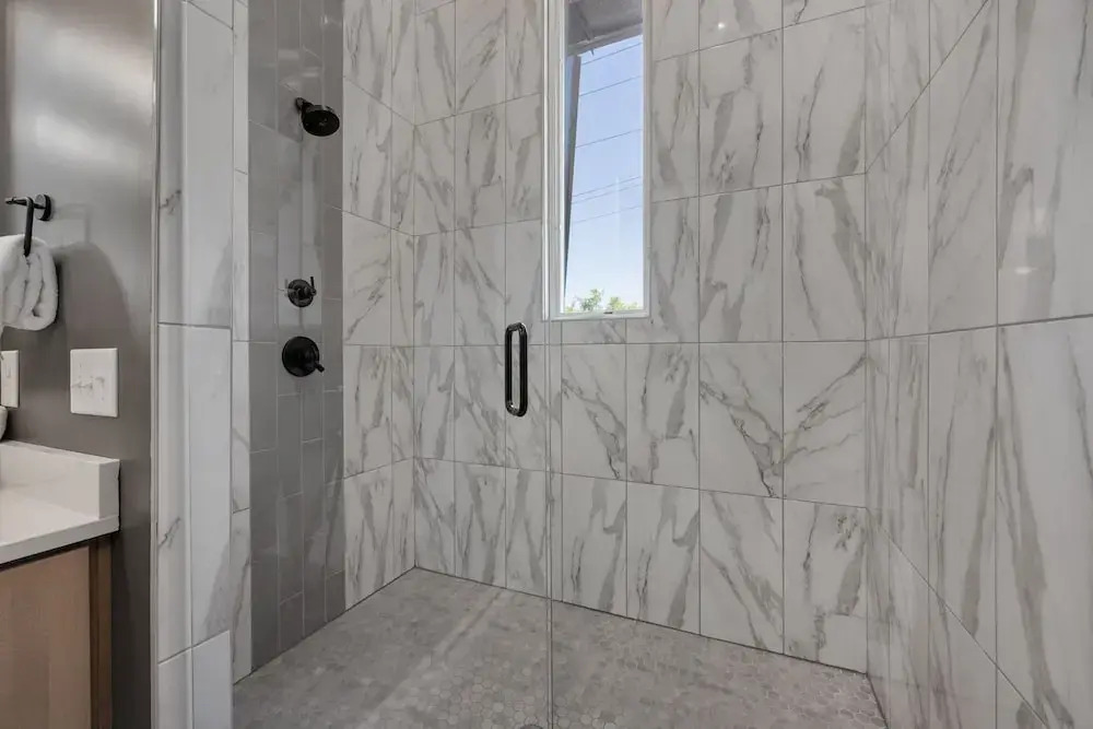 Elevate - Modern Luxury - Stunning City Views