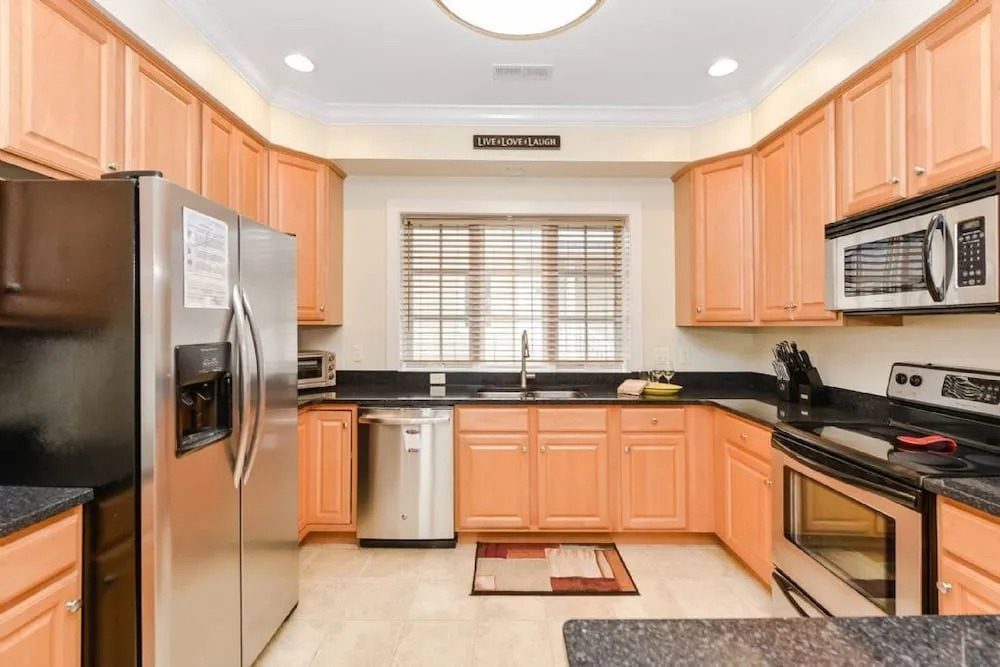 Sunburst 104 - 4 Br Townhouse