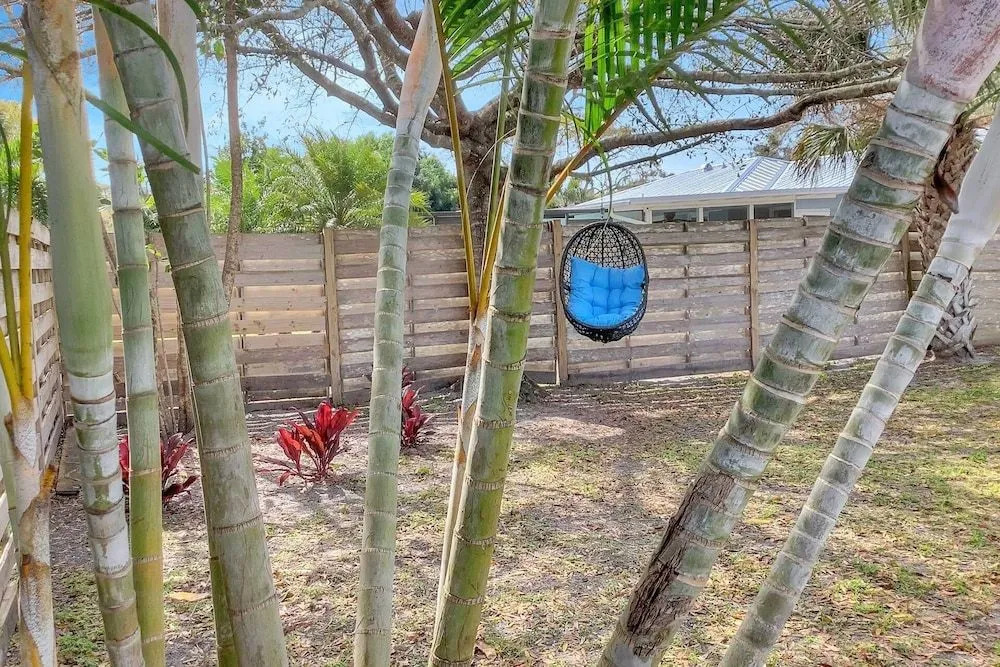 Modern Grove Beautiful 3 Bedroom Home