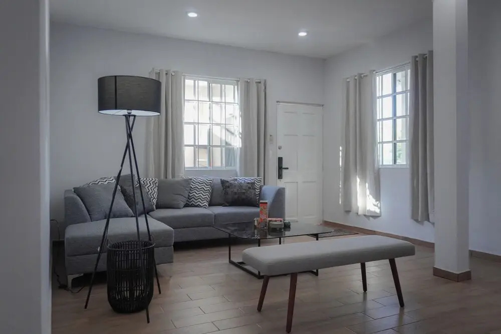 Modern Flat with 2 Bedrooms Near sea