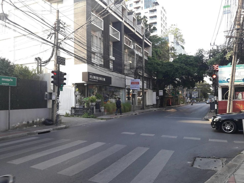 39 Living Bangkok