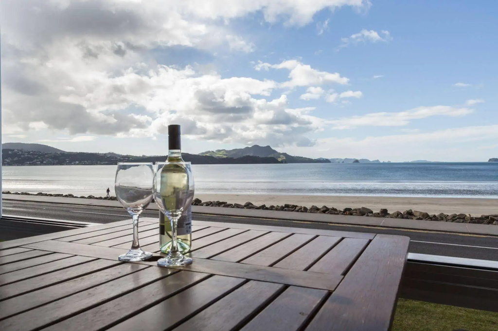 Waterfront Apartments Whitianga