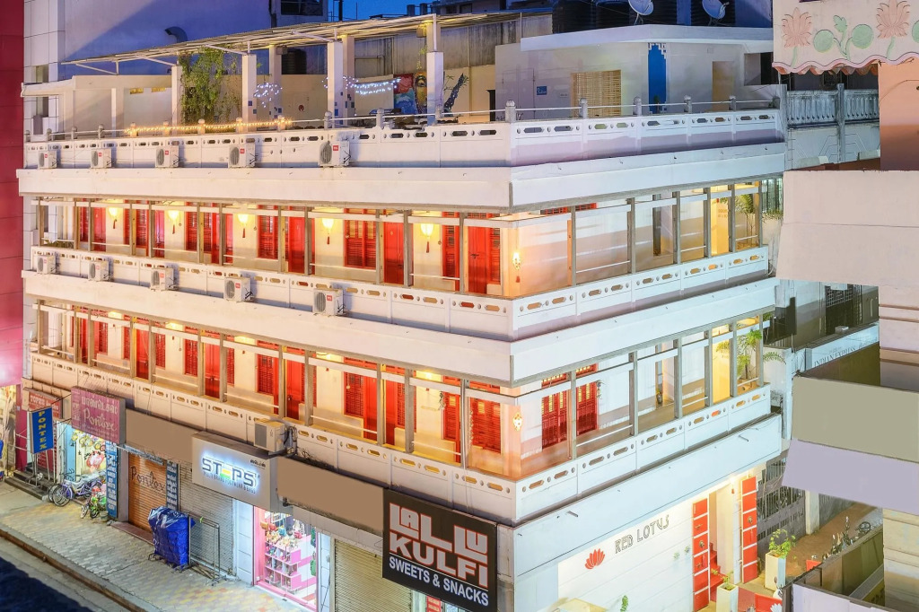 Itsy Hotels Red Lotus Heritage, Promenade Beach