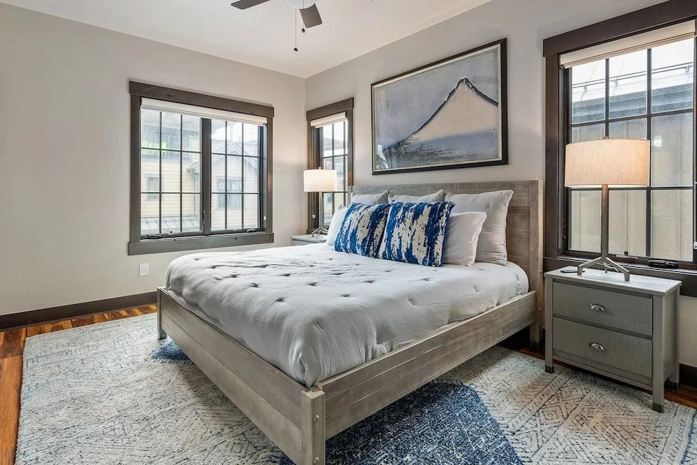 Blue Horizon Chalet 4 Bedroom Home