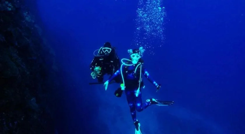 Blue Hole Dive Center