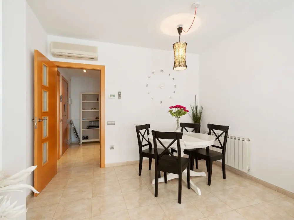 Contemporary Apartment in Pineda de Mar With Balcony