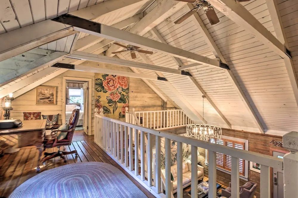 Serene Mableton Cabin - 13 Mi to Downtown Atlanta!