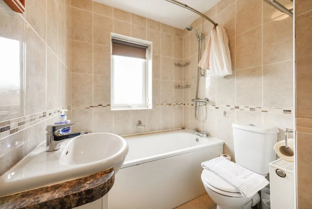Soyinka Lodge 3-Bedroom House