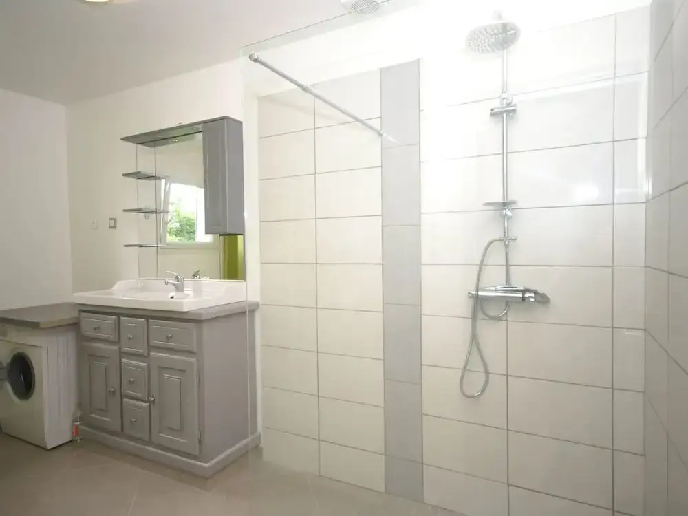 Chic Holiday Home in Pradons With Swimming Pool