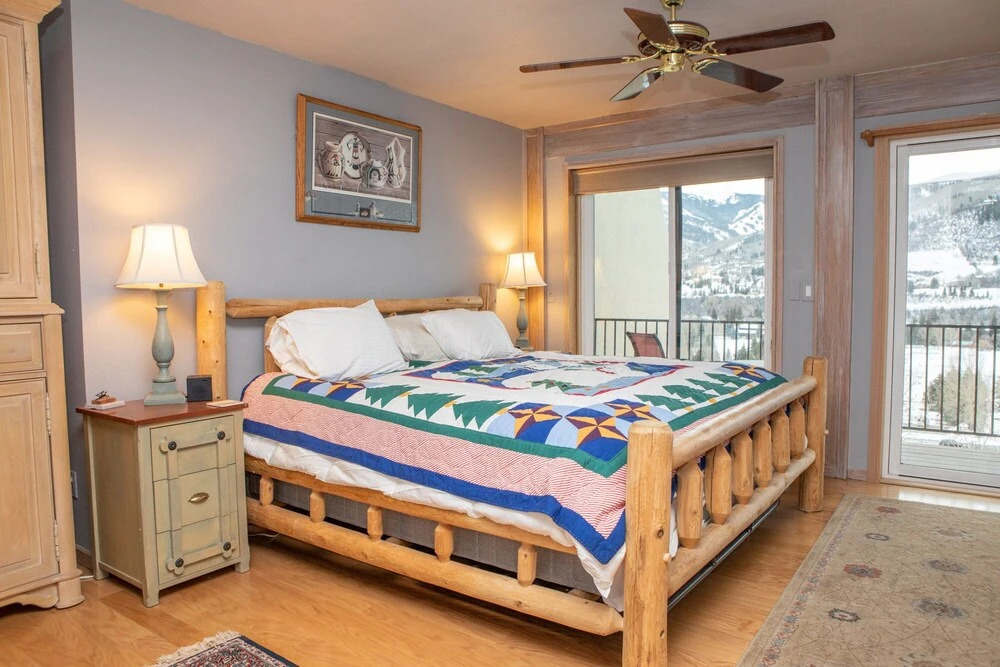 16 Chambertin Townhomes Townhouse