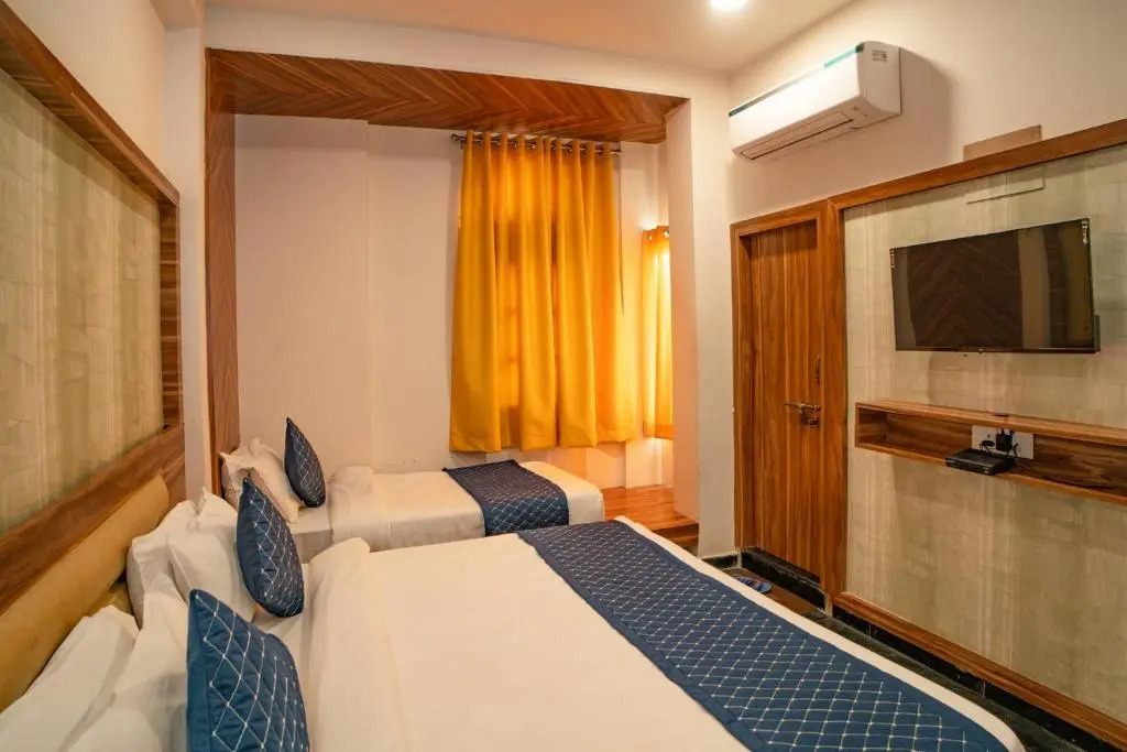 Ostel By Uddhav Villas