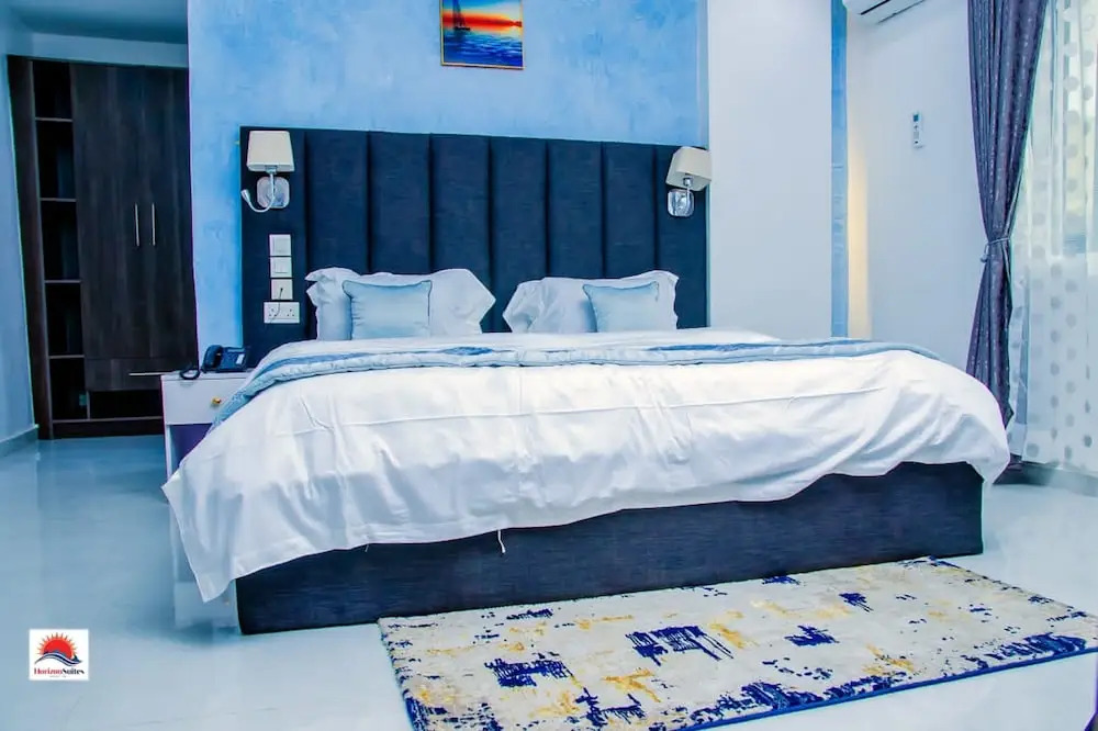 Horizon Suites