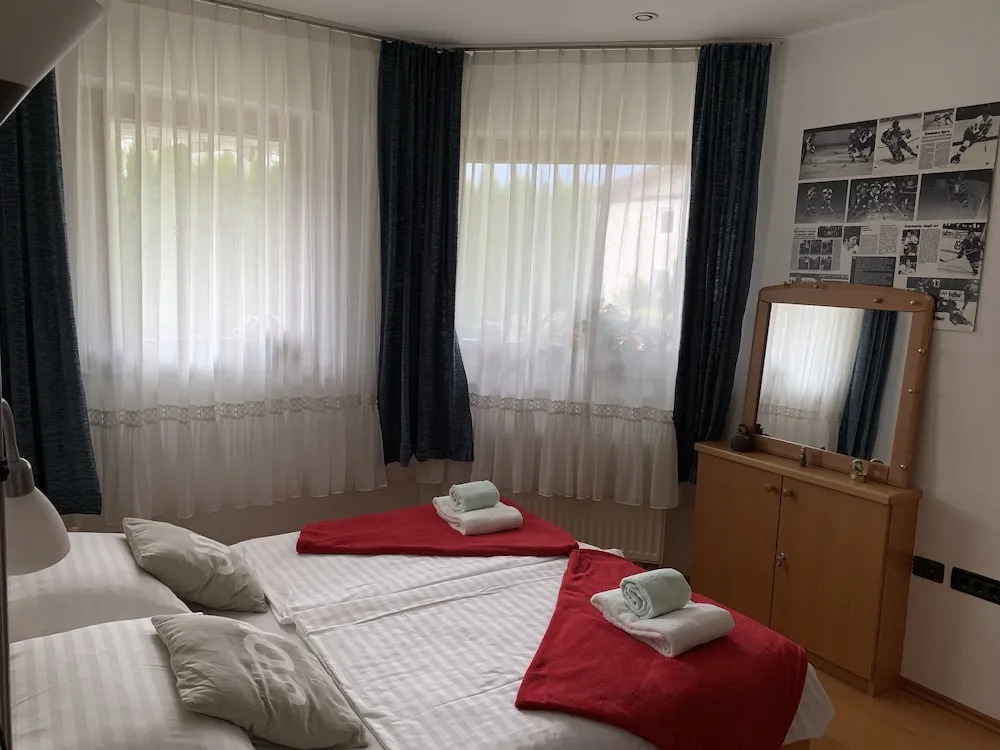 Rudi Hitis Guest House