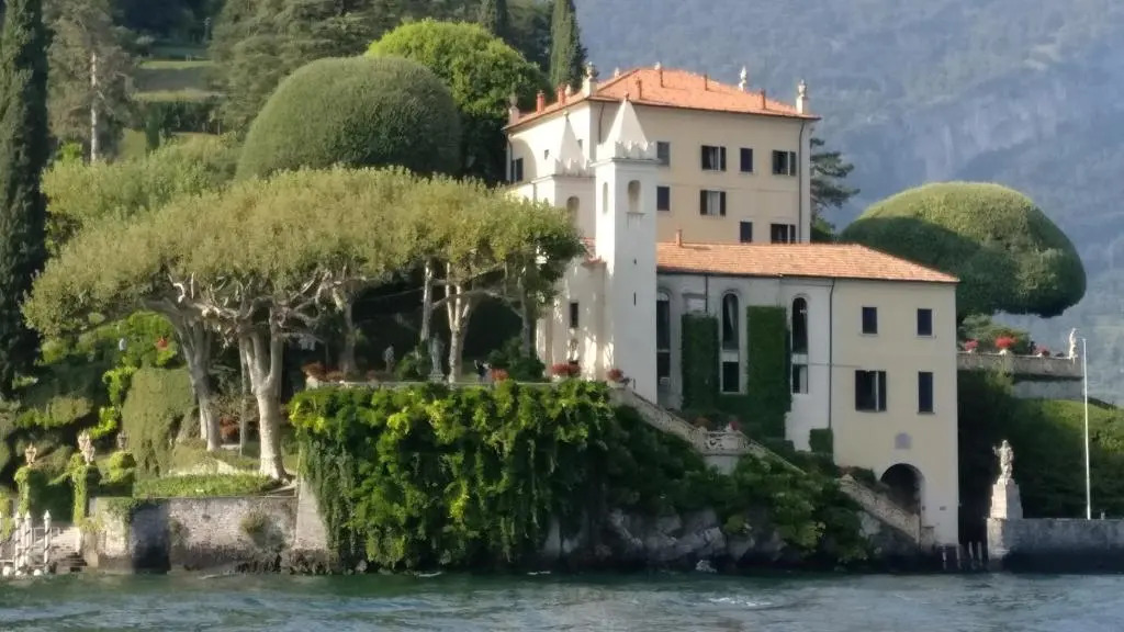 Ulivi on the Lake