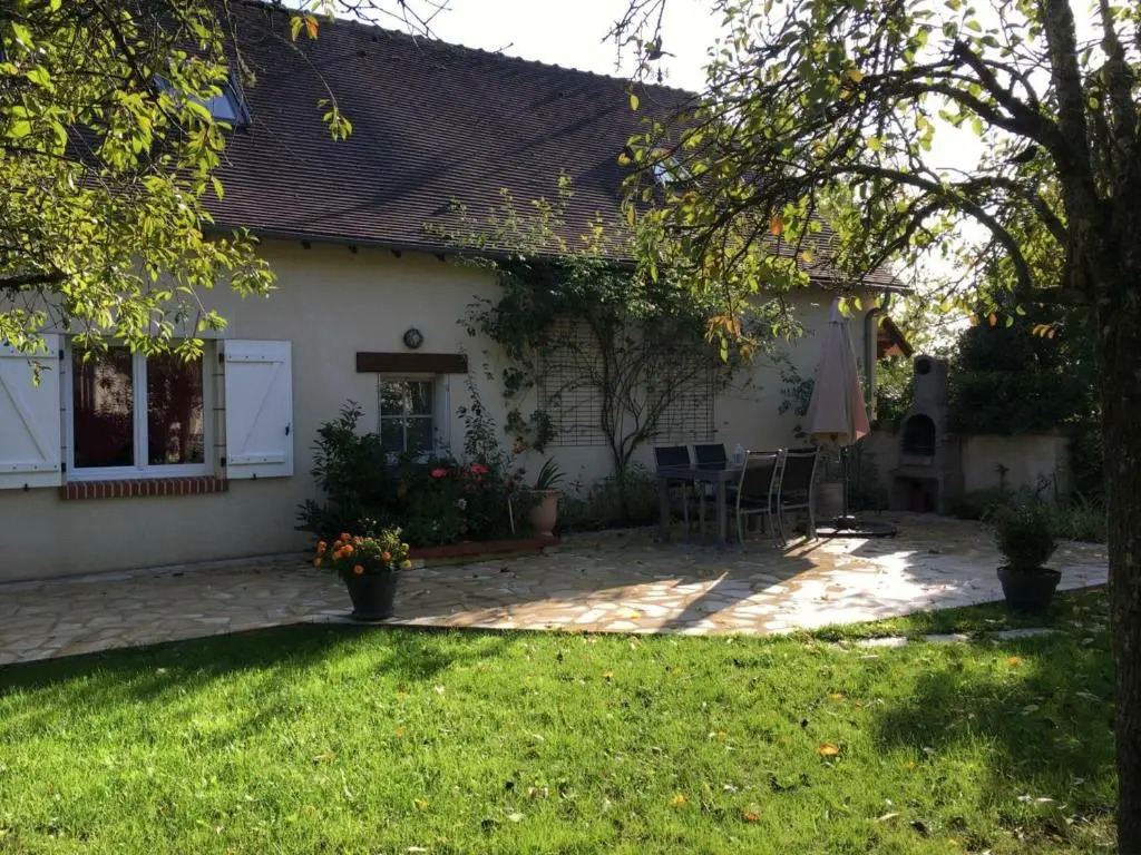 Charmante maison Touraine avec jardin clos près dAmboise - FR-1-381-377