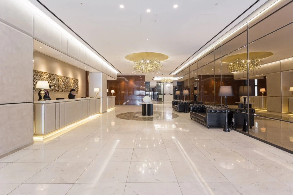 Charis Hotel