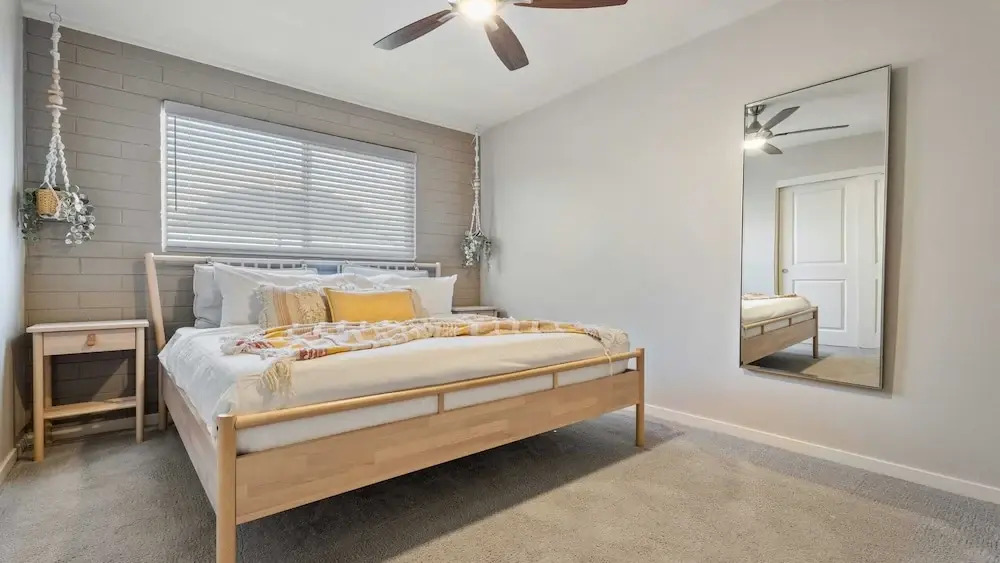 Heated Pool, Fire Pit, Games & Outdoor Dining Just Minutes to Old Town Drift House by Avantstay