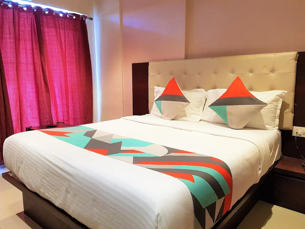 Hexa Malad Suite