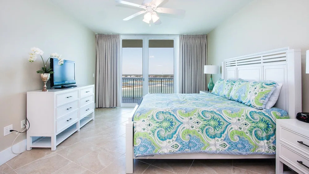 Coastal Condo With Spacious Wraparound Balcony - Unit Crc1202