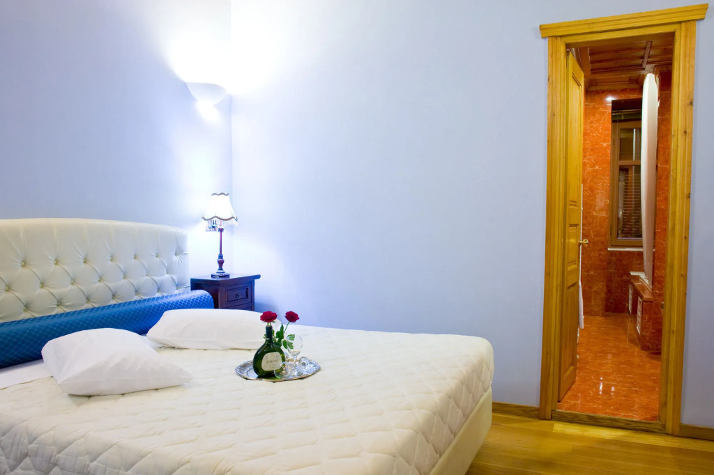 Kyveli Suites