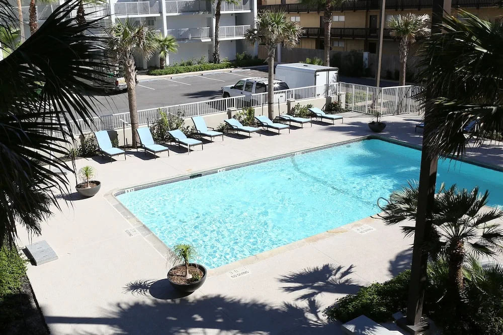 Breakers Unit #307 2 Bedroom Condo by RedAwning
